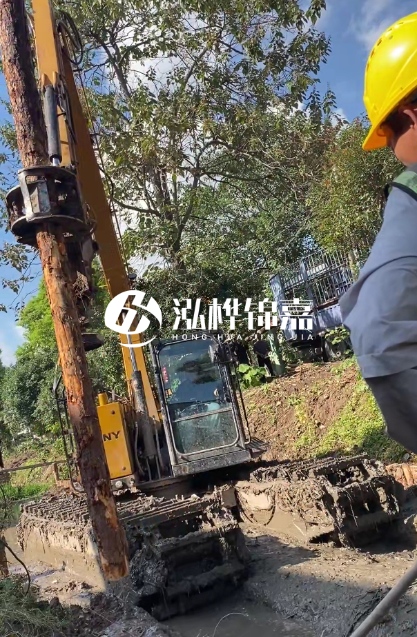 景德鎮(zhèn)河道清淤專業(yè)施工-狹窄河道挖機(jī)清理河道的方法？